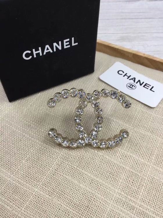 Chanel Brooch 437